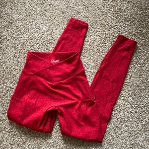 Bombshell Sportswear Contour Leggings (Size Small)